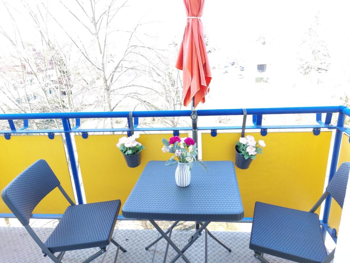 Helles Mit Balkon Am Grossen Garten Nahe Stadtzentrum Appartamento *